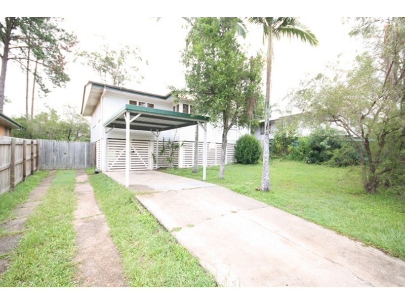 9 Frederick Street, Woodridge QLD 4114