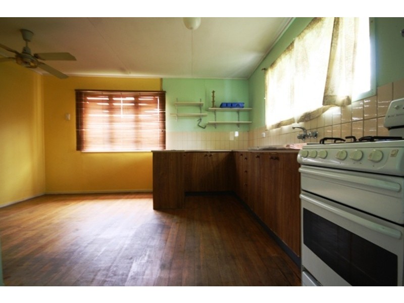 9 Frederick Street, Woodridge QLD 4114