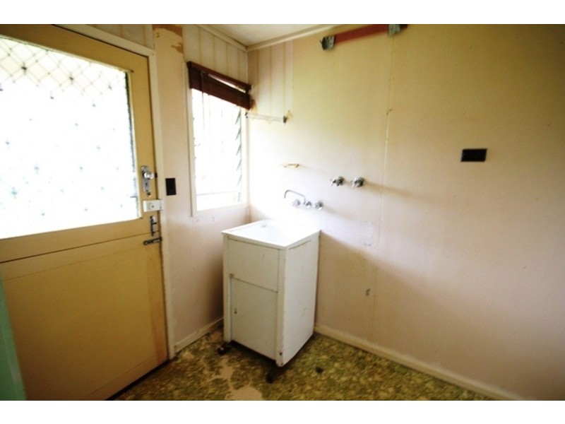 9 Frederick Street, Woodridge QLD 4114