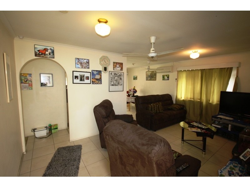 53 Harburg Drive, Beenleigh QLD 4207