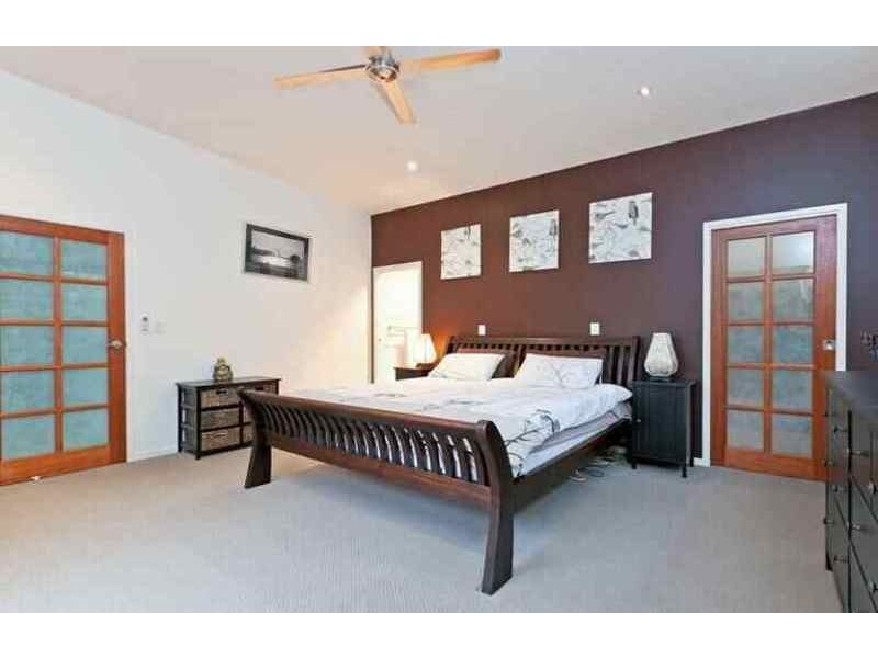 55 Island Street, Cleveland QLD 4163