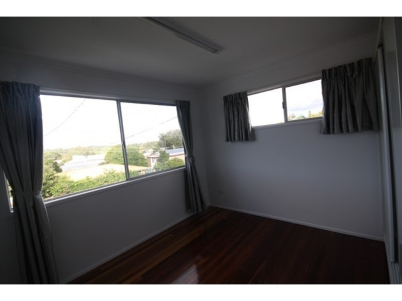 12 Hawkins St, Springwood QLD 4127