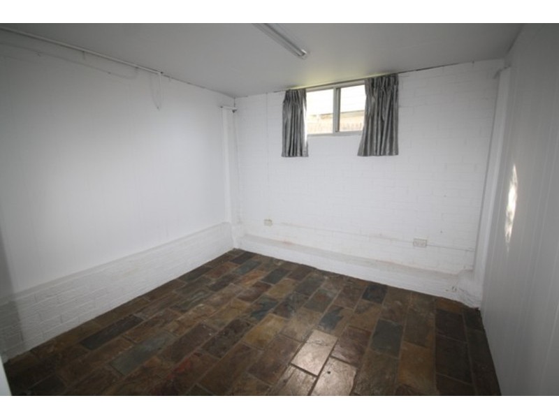 12 Hawkins St, Springwood QLD 4127