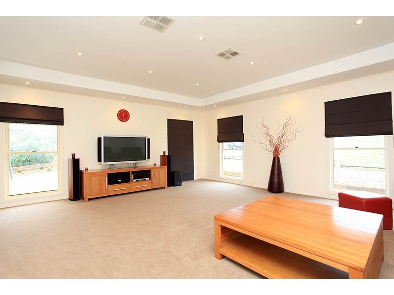 11 Rolls Royce Court, Joyner QLD 4500