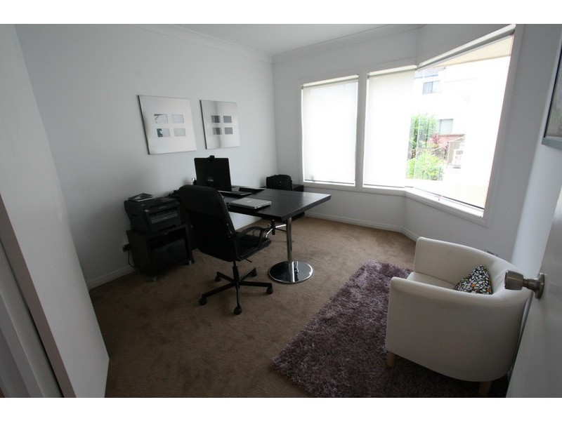 1/24 Sunset Blvd, Surfers Paradise QLD 4217