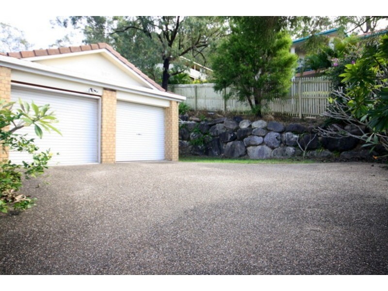 11 Tahan Crescent, Tanah Merah QLD 4128