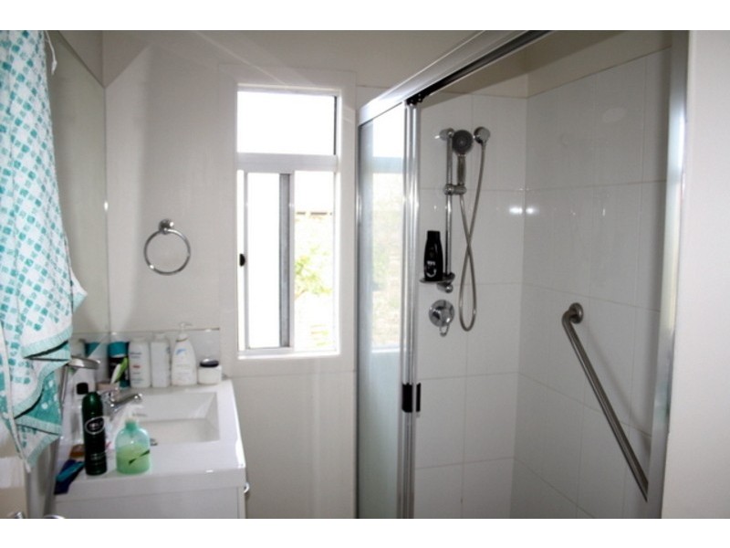 308 Preston Rd, Wynnum West QLD 4178