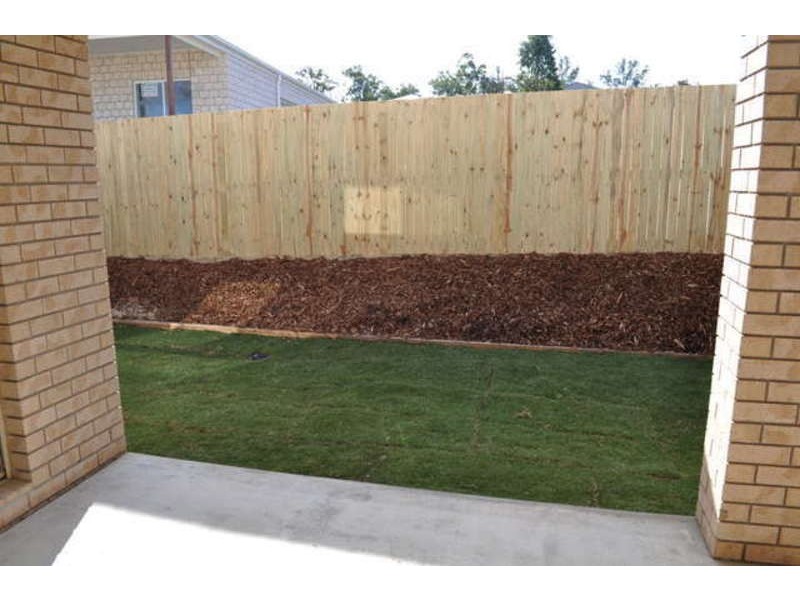 16 Grand Terrace, Waterford QLD 4133