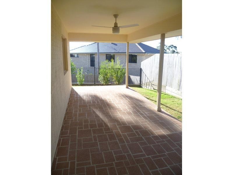 69 Woodlands Boulevard, Waterford QLD 4133