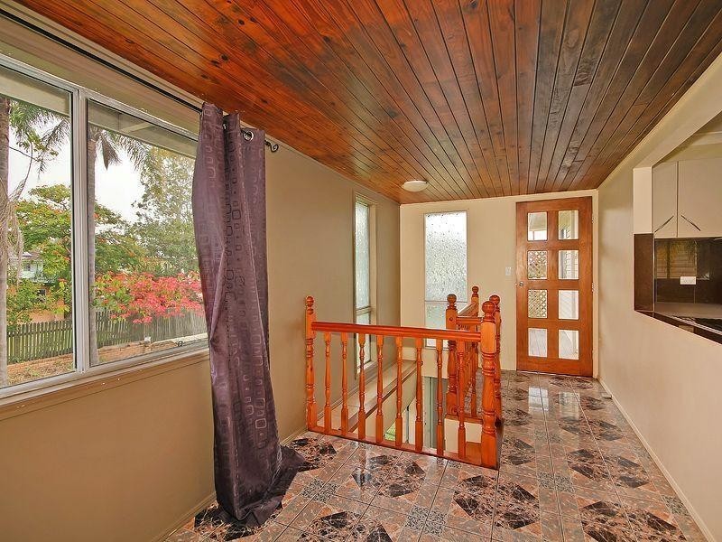 22 Poppy St, Kingston QLD 4114
