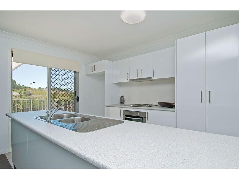 Pacific Pines QLD 4211