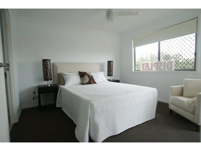 Pacific Pines QLD 4211