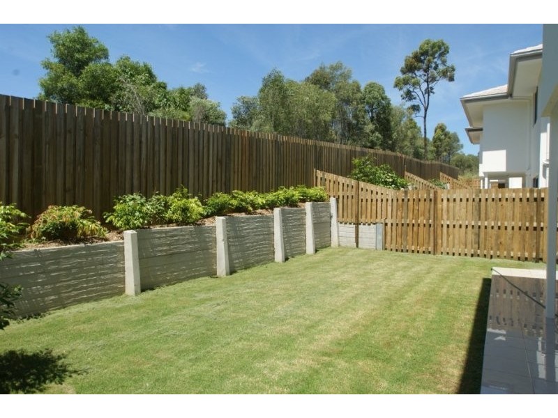 Pacific Pines QLD 4211