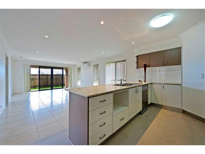 Pacific Pines QLD 4211