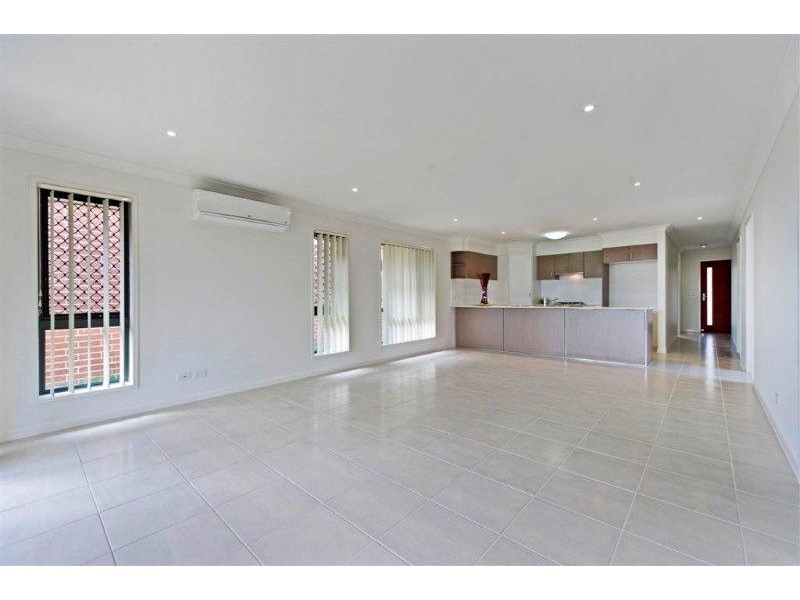 Pacific Pines QLD 4211