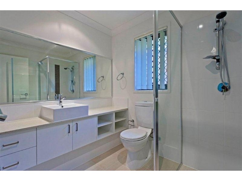 Pacific Pines QLD 4211