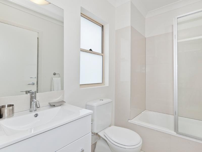 1/8 Dinmore Street, Moorooka QLD 4105