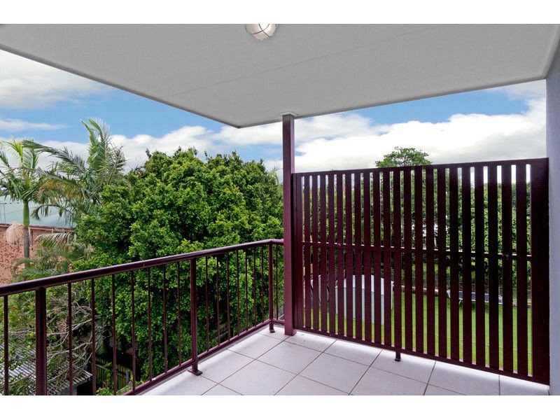 6/94 Nudgee Road, Hamilton QLD 4007