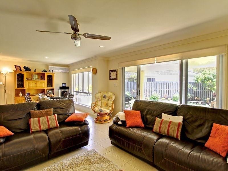 32/11 Eden Crt, Nerang QLD 4211