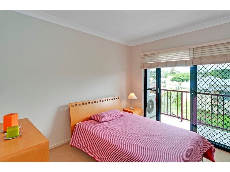 6/94 Nudgee Road, Hamilton QLD 4007