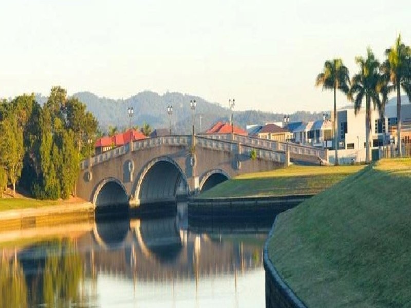 84 Fairway Boulevard, Hope Island QLD 4212