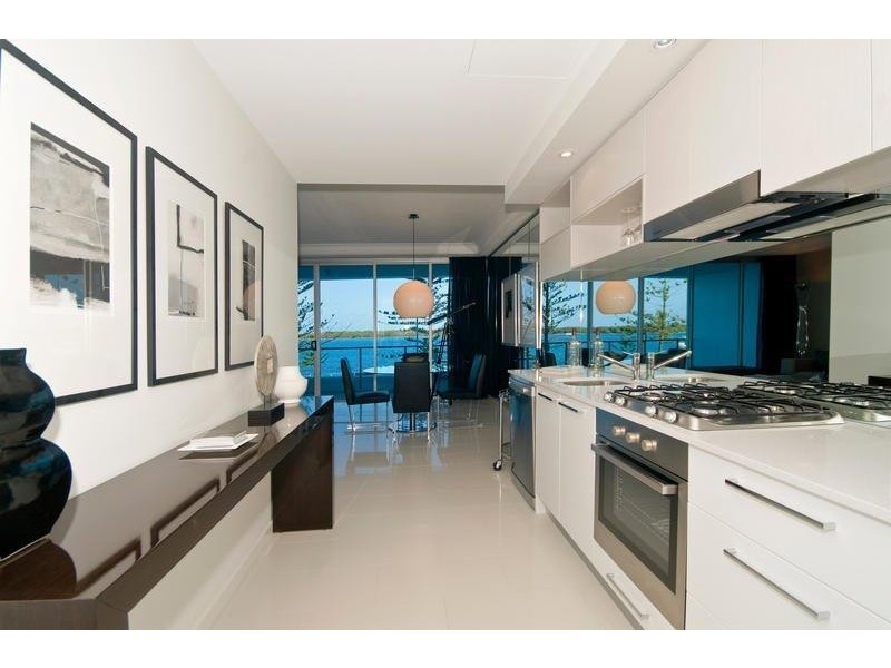 30-32 Paradise Island, Surfers Paradise QLD 4217