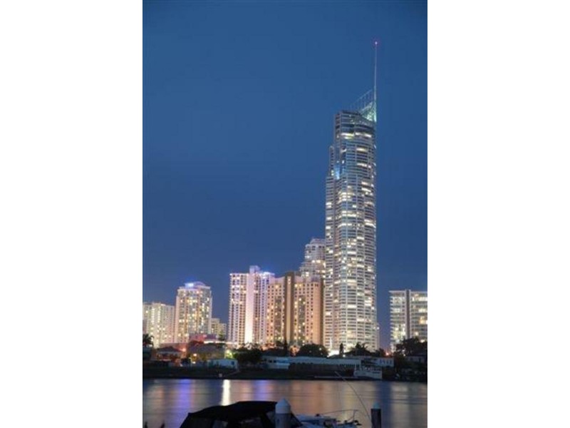 30-32 Paradise Island, Surfers Paradise QLD 4217
