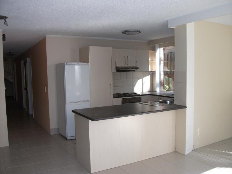 1/10 Frederick, Surfers Paradise QLD 4217