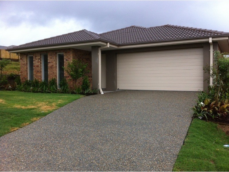25 Ellenborough Ave, Ormeau Hills QLD 4208