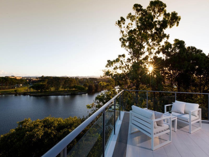 22 Ben Lexcen Place, Robina QLD 4226