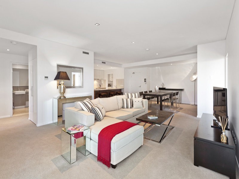 22 Ben Lexcen Place, Robina QLD 4226