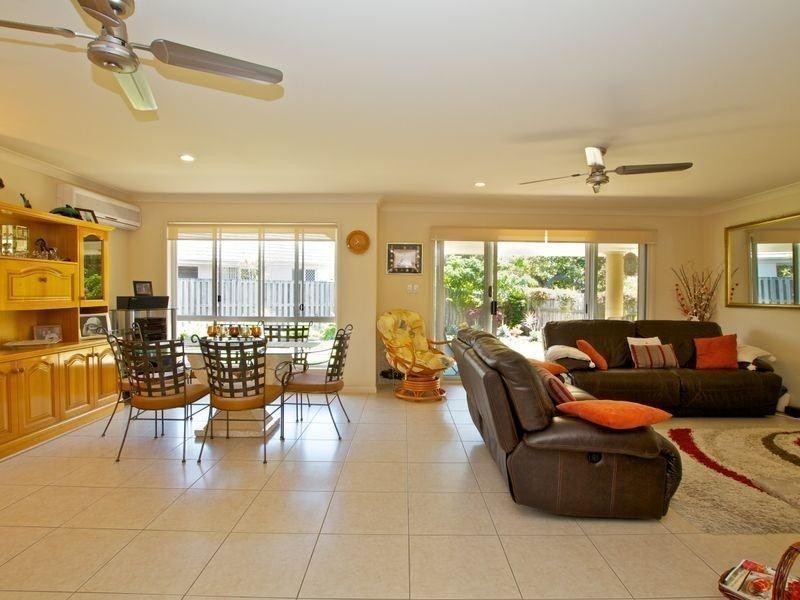 32/11 Eden Crt, Carrara QLD 4211