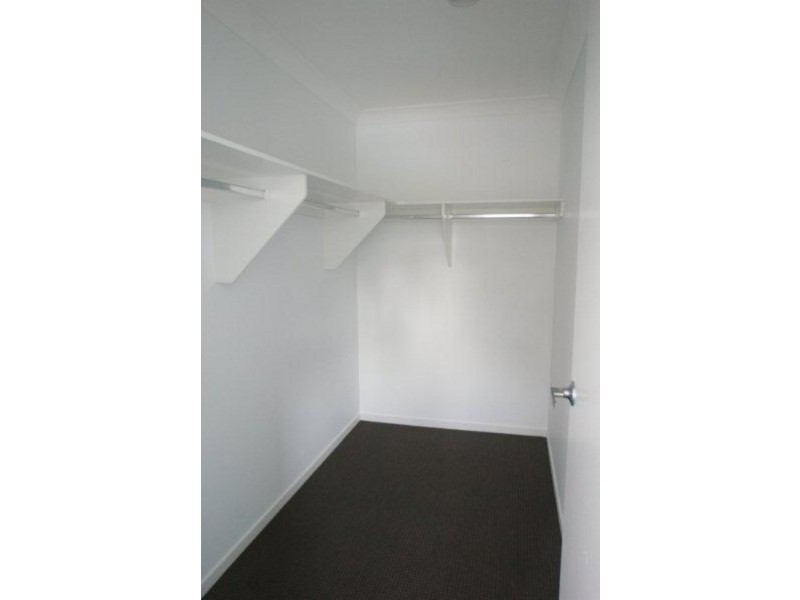 111 Mcauley Parade, Pacific Pines QLD 4211