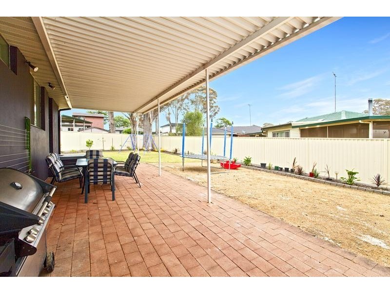 6  Waldron Place, Cambridge Park NSW 2747