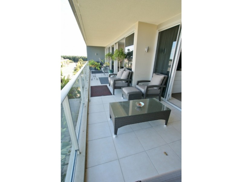 3301/2 Activa way, Hope Island QLD 4212