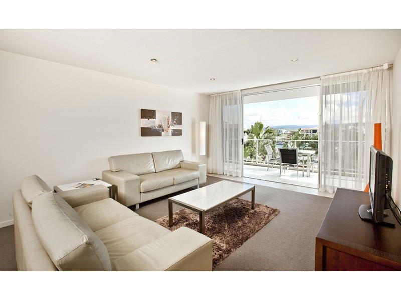 1403/2 Activa way, Hope Island QLD 4212