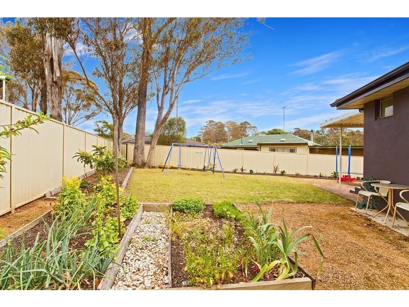 6 Waldron Place, Cambridge Park NSW 2747