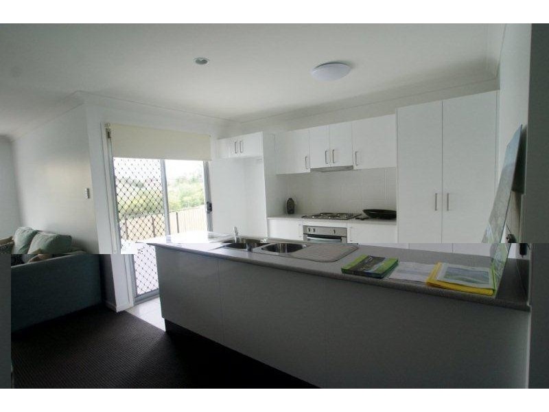 12/111 Mcauley Parade, Pacific Pines QLD 4211