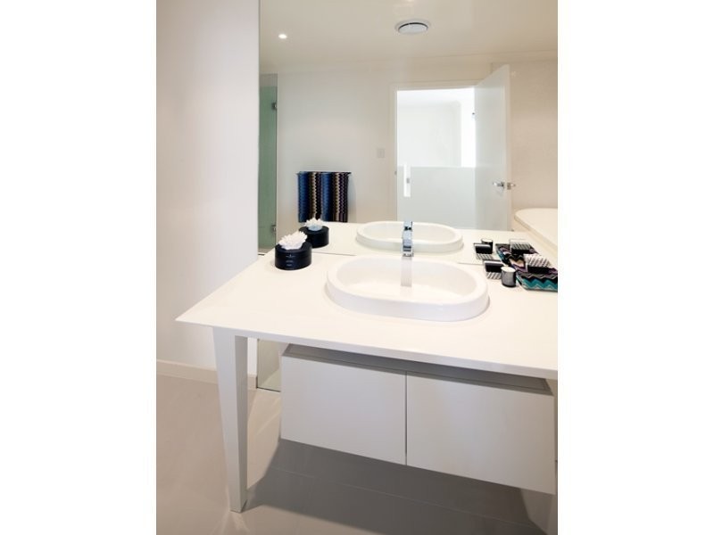 47 Easthill Drive, Robina QLD 4226