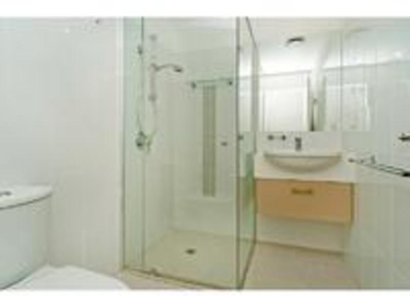 1403/2 Activa way, Hope Island QLD 4212