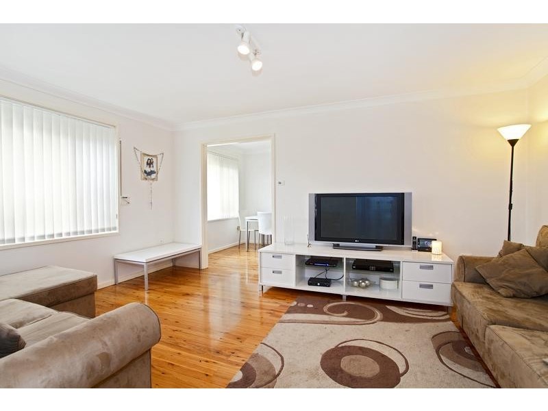 6  Waldron Place, Cambridge Park NSW 2747