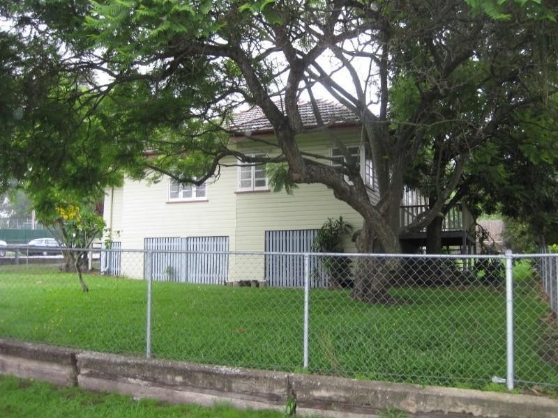 2 Arnott Street, Kedron QLD 4031