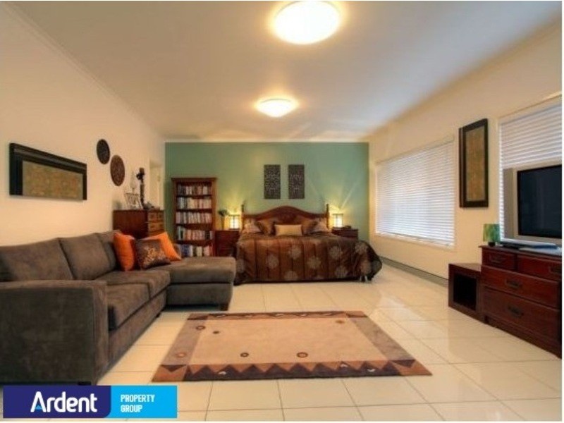 181 BLEASBY ROAD, Eight Mile Plains QLD 4113