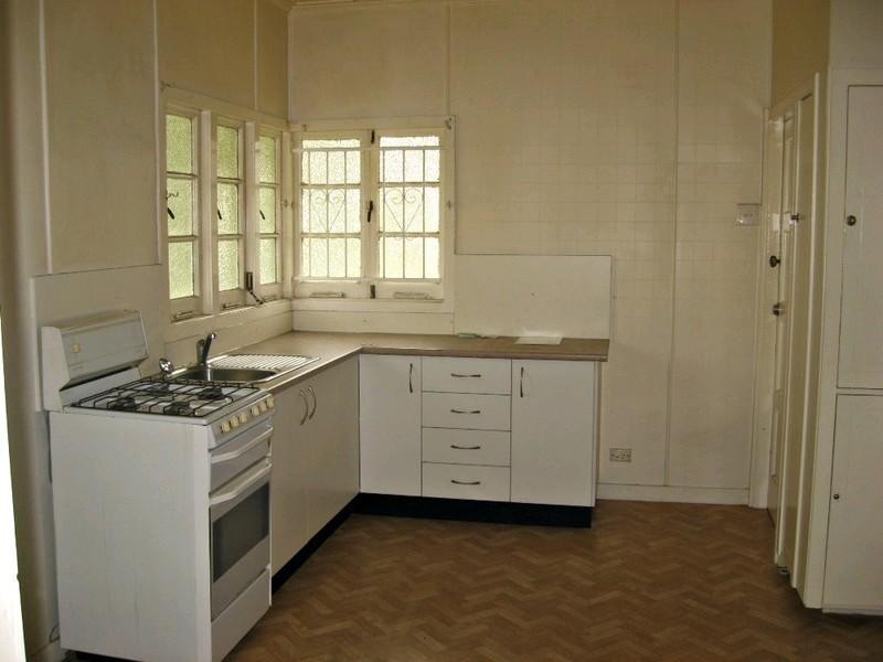 2 Arnott Street, Kedron QLD 4031