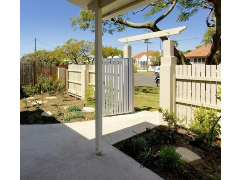 1/564 OXLEY AVENUE, Scarborough QLD 4020