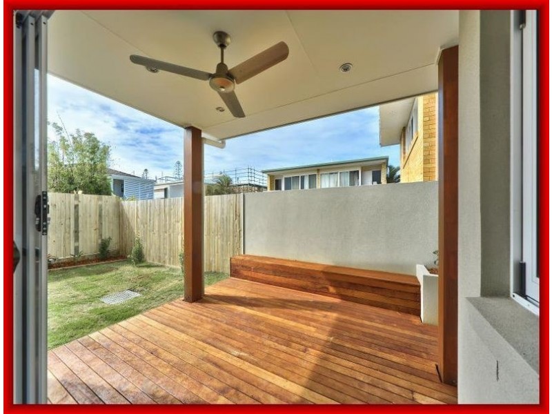 1/178  PRINCE EDWARD PARADE, Scarborough QLD 4020