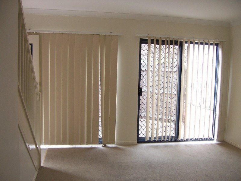 2/34 Silvyn, Redcliffe QLD 4020