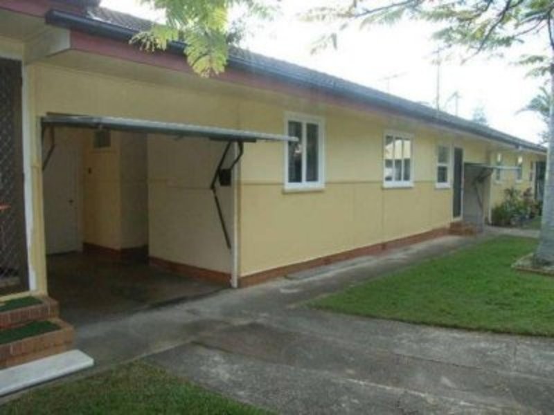 2a/15 webb, Margate QLD 4019