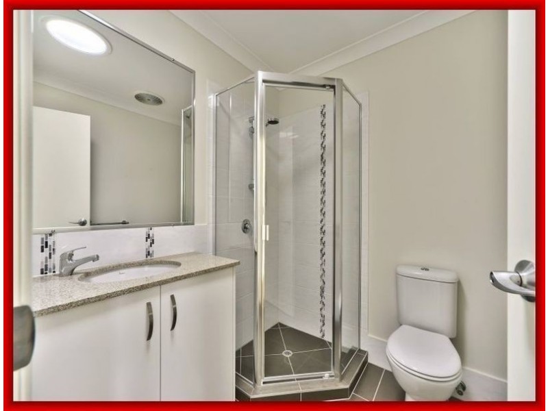 1/178  PRINCE EDWARD PARADE, Scarborough QLD 4020