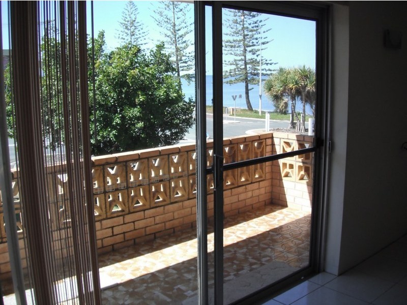 2/65  Margate Parade, Margate QLD 4019